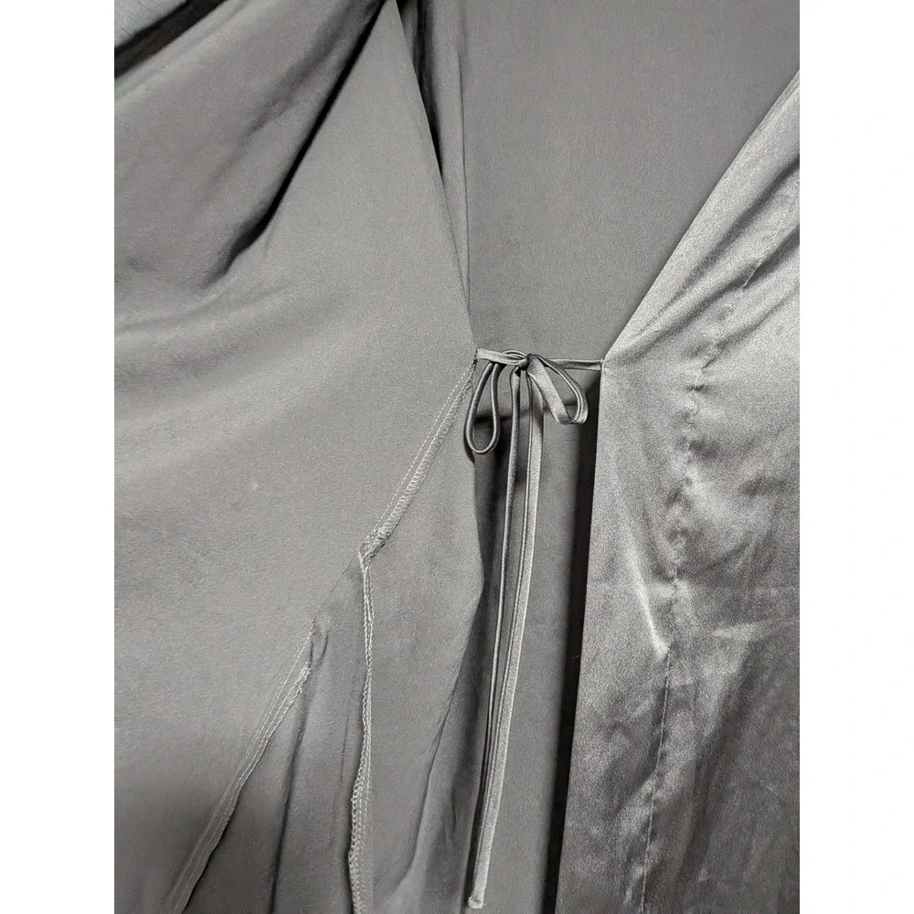 Victoria's Secret Black Satin Kimono Robe XS/S Short Lingerie Sleepwear Wrap - Picture 6 of 12